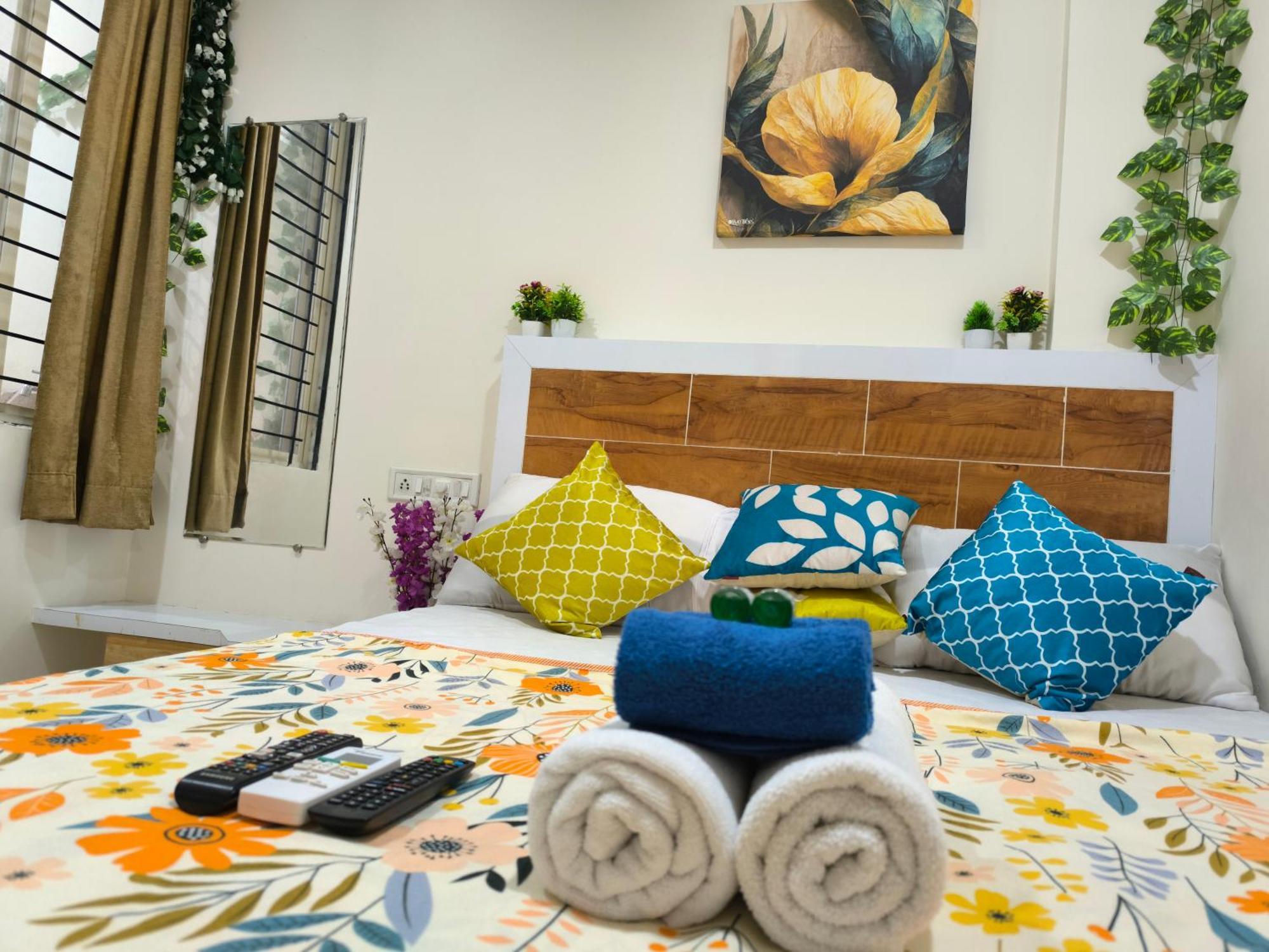 Orraica Aman Luxuriya Apartment Indore