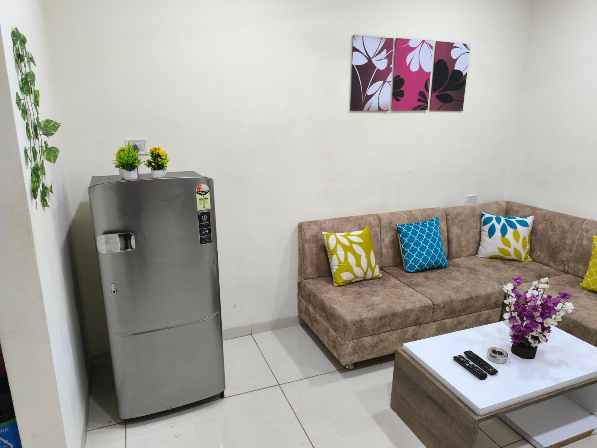 Orraica Aman Luxuriya Apartment Indore